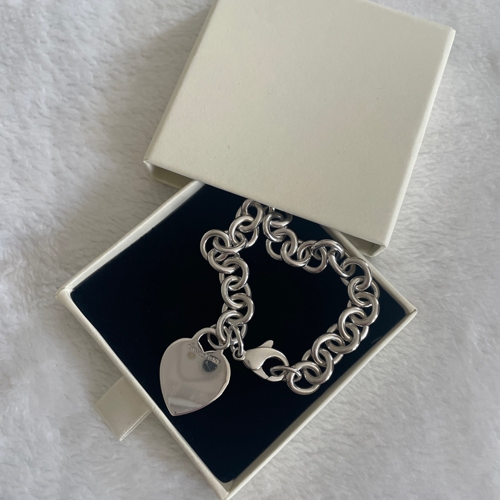 Authentic Tiffany & Co. 925 Silver Heart Tag Bracelet excellent condition